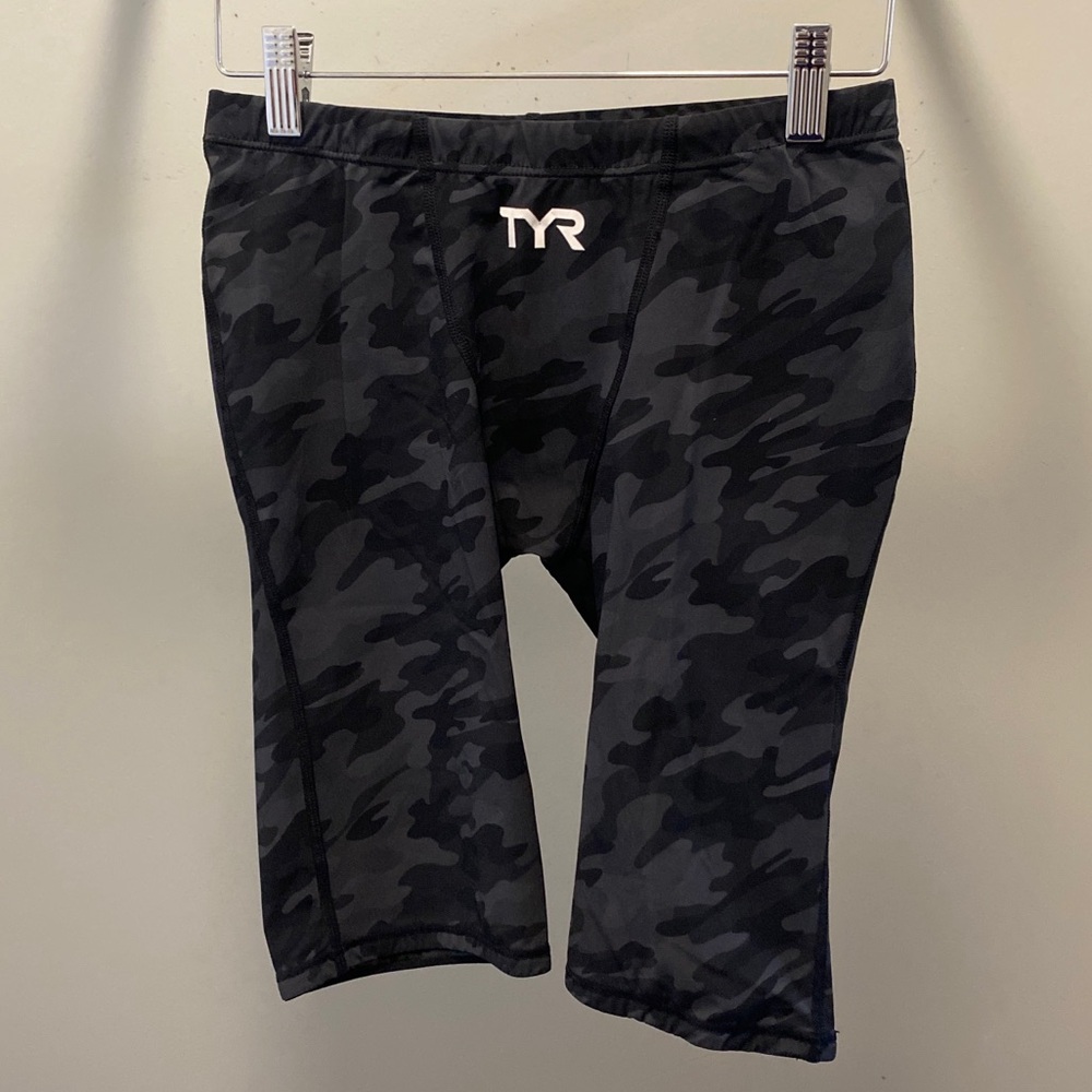 TYR Mens Competition Thresher Jammer Swim Shorts Size 32 Black Gray Camo